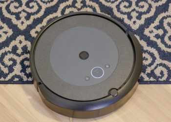 best robot vacuum under 200