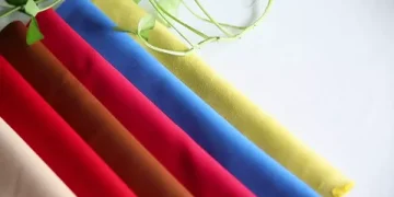 Technical Threads for Uniforms and Industrial Apparel: What Makes Them Different